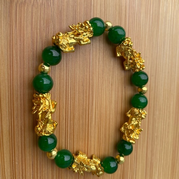 Green Aventurine Pixiu Wealth Bracelet - Picture 1 of 5
